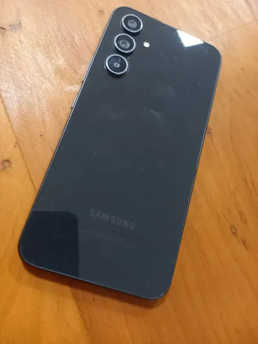 Celular Samsung 546E com defeito