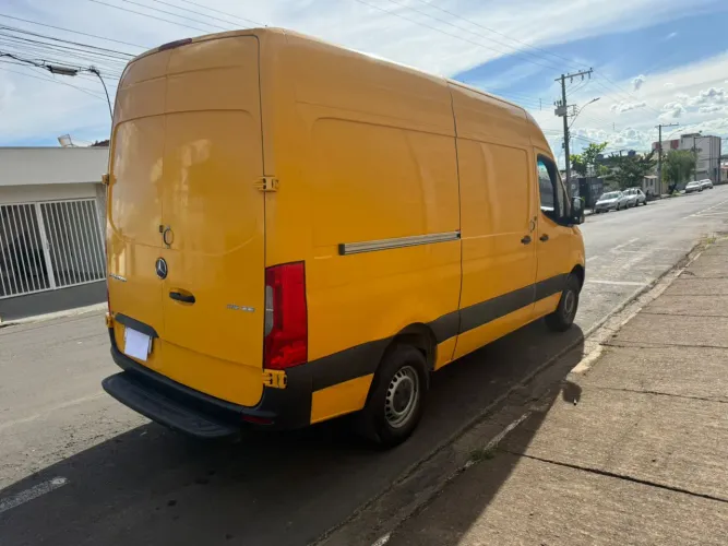 Mercedes-Benz Sprinter 416 Furgão Longo T.a. 2.2 Dies 2022
