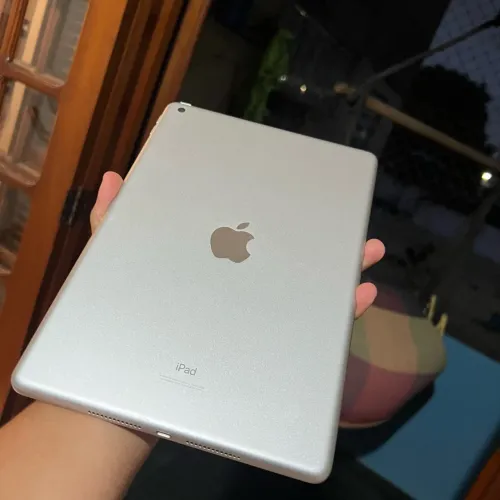 IPAD 9° 64GB PERFEITO ESTADO + CABO ORIGINAL + CAIXA ORIGINAL + ACEITO CARTÃO