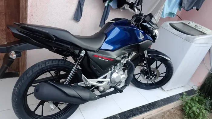 Moto muito nova
