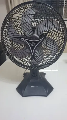 Ventilador britânia preto (usado) 90 reais