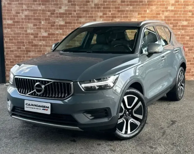 Volvo XC40 XC 40 T-5 Híbrido Momentum 1.5 262cv 2021