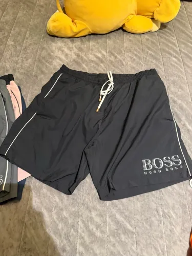 SHORT ORIGINAL HUGO BOSS PRETO TAMANHA G