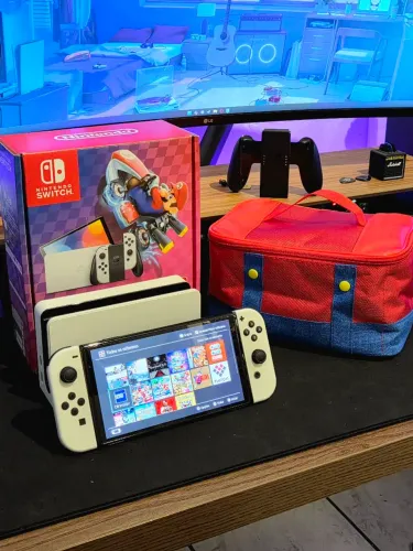 Nintendo Switch OLED Desbloqueado 256GB + Case
