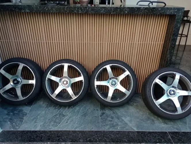 Rodas + Pneus novos 