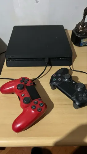 Playstation 4 slim