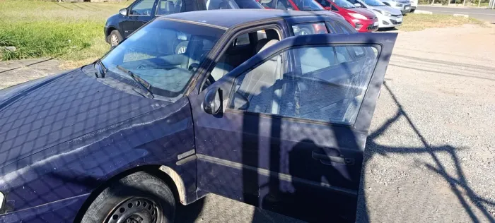 Volkswagen Gol Geração II 1.0 16V 70cv MI Gasolina Mec. (1000) 2P 1999