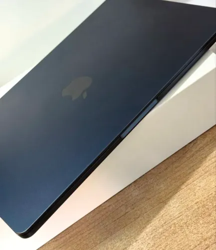 ? MACBOOK AIR M2 13" 16GB 256GB - GARANTIA APPLE ATÉ 12/2026 ?  