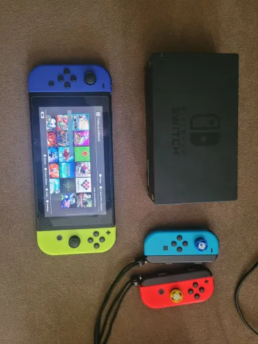 Nintendo Switch V2 Desbloqueado 256 GB