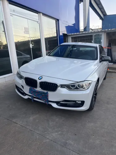 BMW 320I A 2.0 Turbo/activeflex 16V 184cv 4P 2014