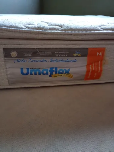 Cama Casal + Colchão de Molas Itália Seminovo