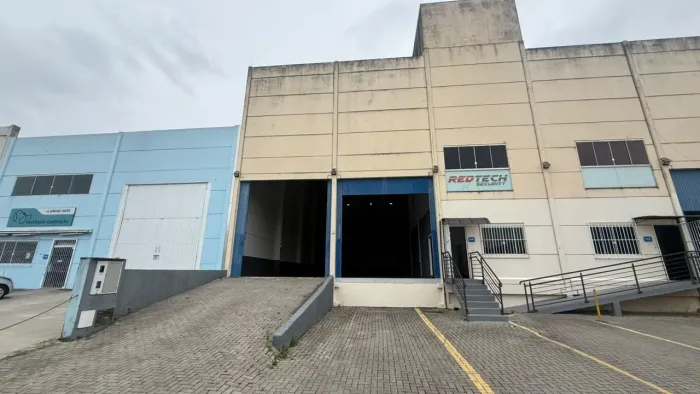 Galpão 480 m² para locação com doca e rampa | Jardim Eldorado | Palhoça - SC
