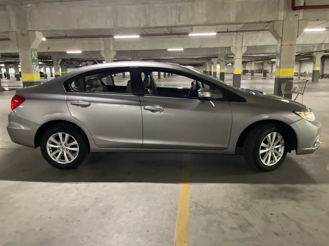 Honda Civic Sedan LXR 2.0 Flexone 16V Aut. 4P 2014