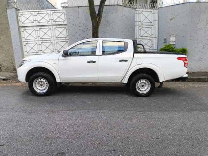Mitsubishi L200 Triton Sport GLS 2.4 CD Diesel Aut. 2023