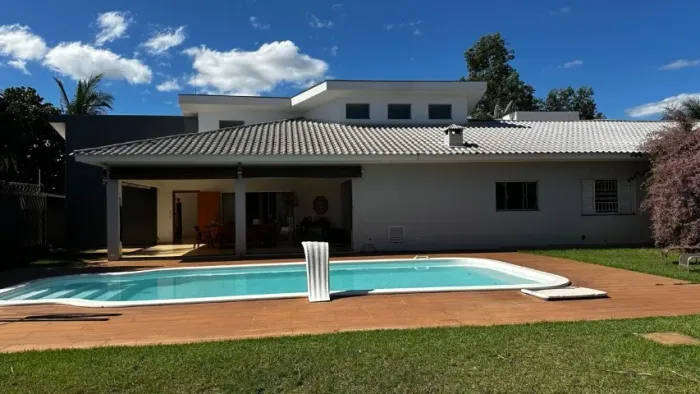 Casa com Marina à Venda no Condomínio Portal dos Dourados - Paulicéia/SP
