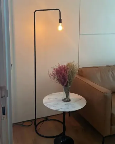 Luminária de Piso Minimalista Moderna em Metal Preto H&h DECOR