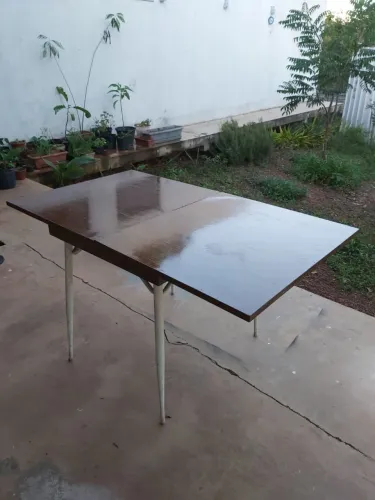 Mesa vintage anos 60