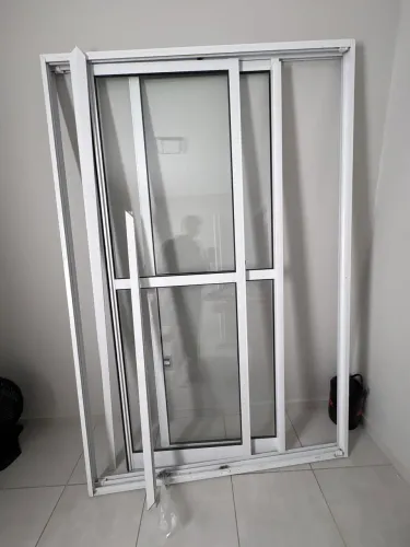 Porta de correr de aluminio 1,43x2,15 2 folhas