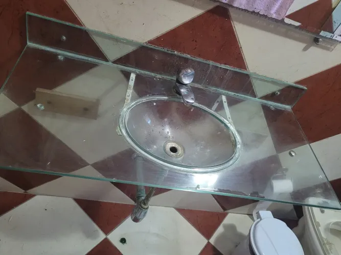 Vendo pias de banheiros