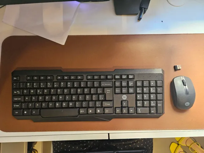 Teclado + Mouse