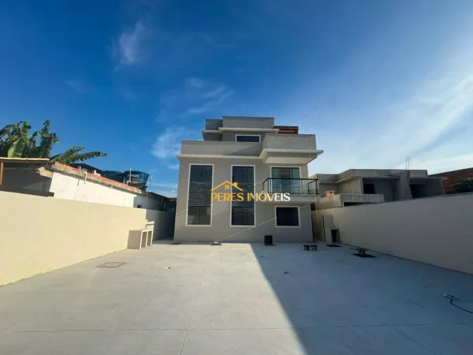 Cobertura com 3 dormitórios à venda, 65 m² - Ouro Verde - Rio das Ostras/RJ