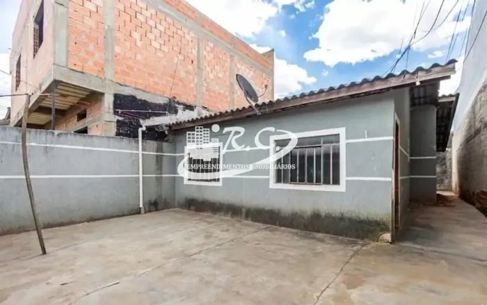 RC Imoveis vende terreno no Sitio Cercado