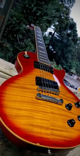Guitarra Golden Les Paul vendo ou troco