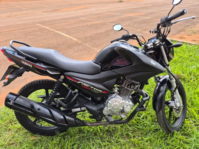 Vende-se moto Yamaha factor conservada 