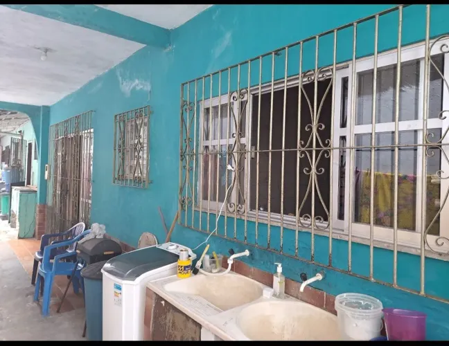 Casa de 2 pavimentos em Vila familiar