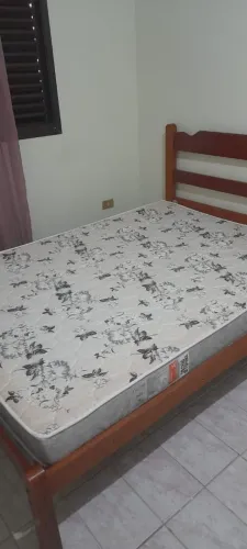 Cama casal com colchão $450 ou individual colchão $200 cama 250,00