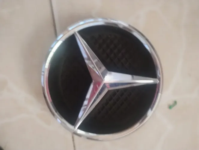 Emblema original da Mercedes bens serve nos modelos 2013 a 2019