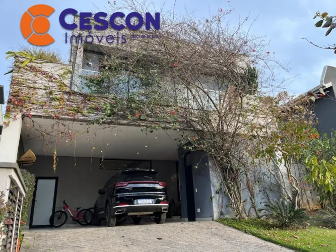 Casa em Condomínio de Luxo na Aldeia da Serra - Santana de Parnaíba-SP: 3 Quartos, 1 Suíte