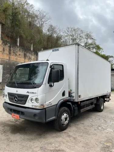 ? Mercedes-Benz Accelo 1016 CE 2018 Baú Térmico - Pronto para Trabalhar