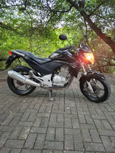 CB 300 HONDA 2014, CONSERVADA