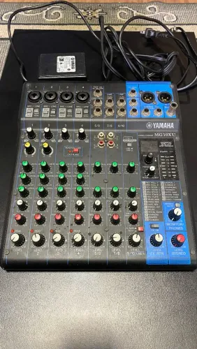 Mesa de som YAMAHA MG10XU 