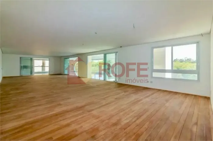 Apartamento de Luxo com Vista para o Parque Ibirapuera | 540 m² | 4 Suítes | 6 Vagas | Rua