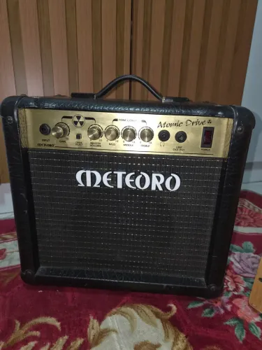 Amplificador Guitarra Meteoro Atomic Drive - Estudo, Ensaio e Show
