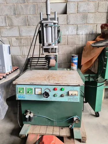 Seladora de alta frequência, modelo Jobplas Compacta S10 RMDE.