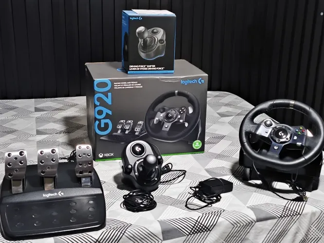 VOLANTE LOGITECH G920 COM CÂMBIO 
