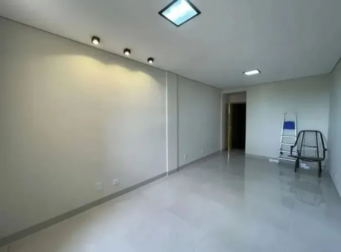 Vendo Apartamento Residencial Serrano centro