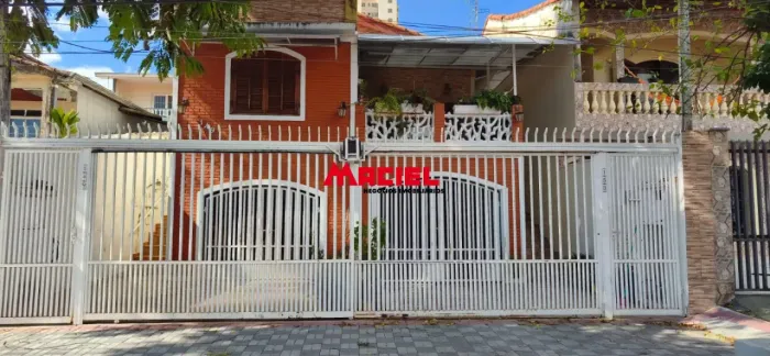 OPORTUNIDADE! DUAS CASAS PELO PREÇO DE UMA NO JARDIM SATÉLITE PRÓXIMO AO VALE SUL SHOPPING