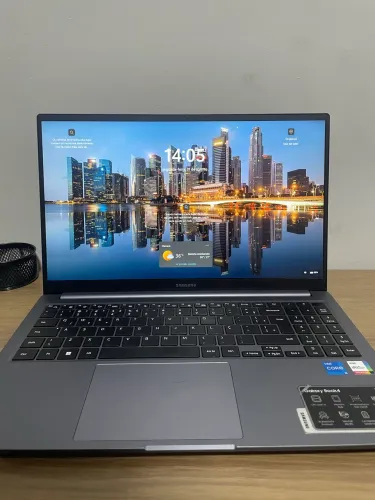 Samsung Galaxy Book4