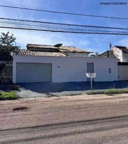 Wanel Ville | 3 quartos | 2 banheiros | 3 vaga - CASA AMPLA