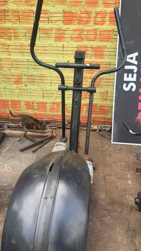 Elíptico profissional 