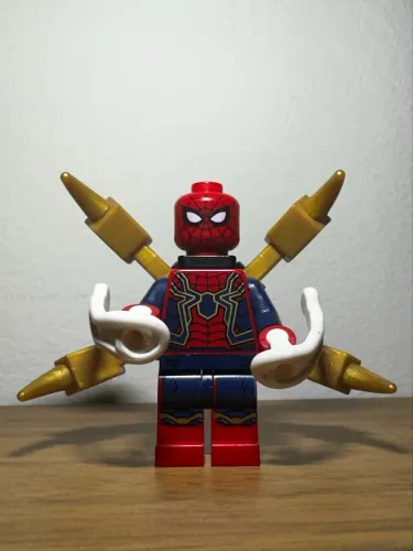 Lego Aranha de Ferro - Guerra infinita - Original e em perfeito estado