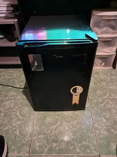 Vendo frigobar funcionando perfeitamente