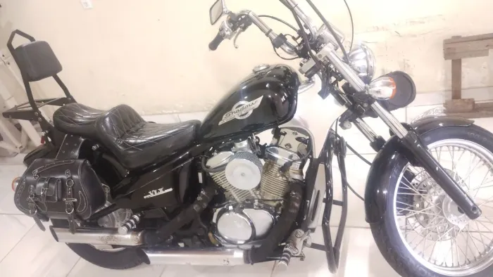 Shadow 600.