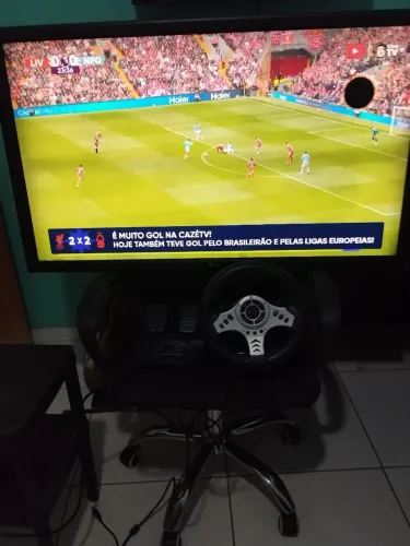 Monitor Profissional LG 42" Flatron M4210LCBN + Volante Leadership Gamer(Para Peças/Repar)