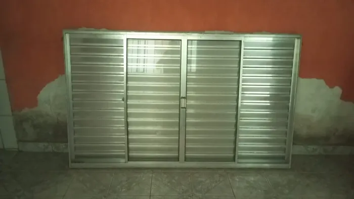 Janela de alumínio