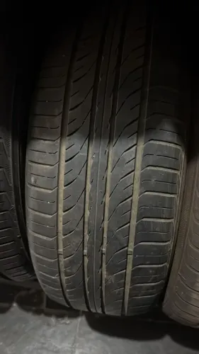 Pneu 215/55/17 Xbri  65 % Vida util